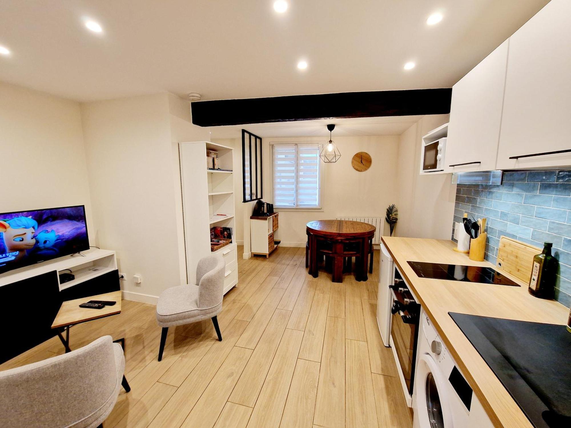 Studio Entierement Equipe Cailloux-sur-Fontaines Exterior photo